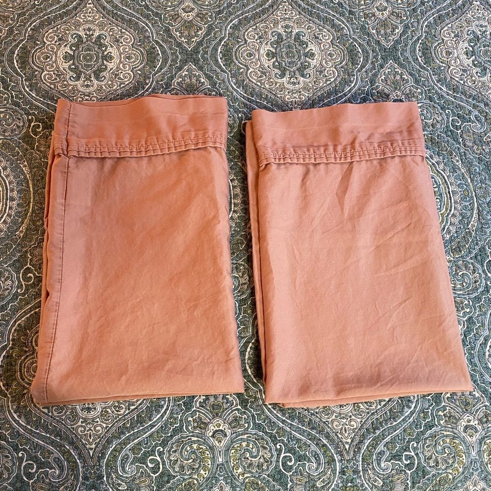 Threshold Mauve/Pink Pillowcases (Pair)